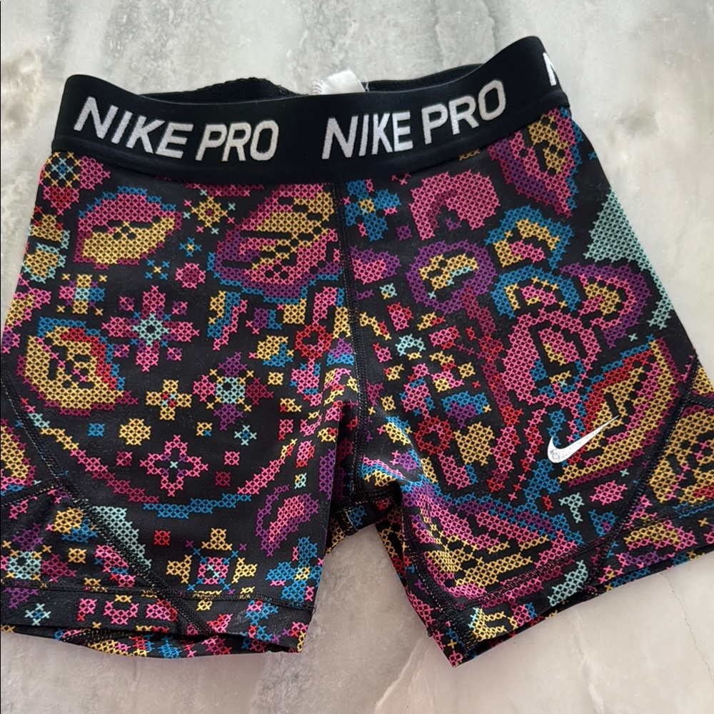 Nike Pro Multicolor Graphic Shorts